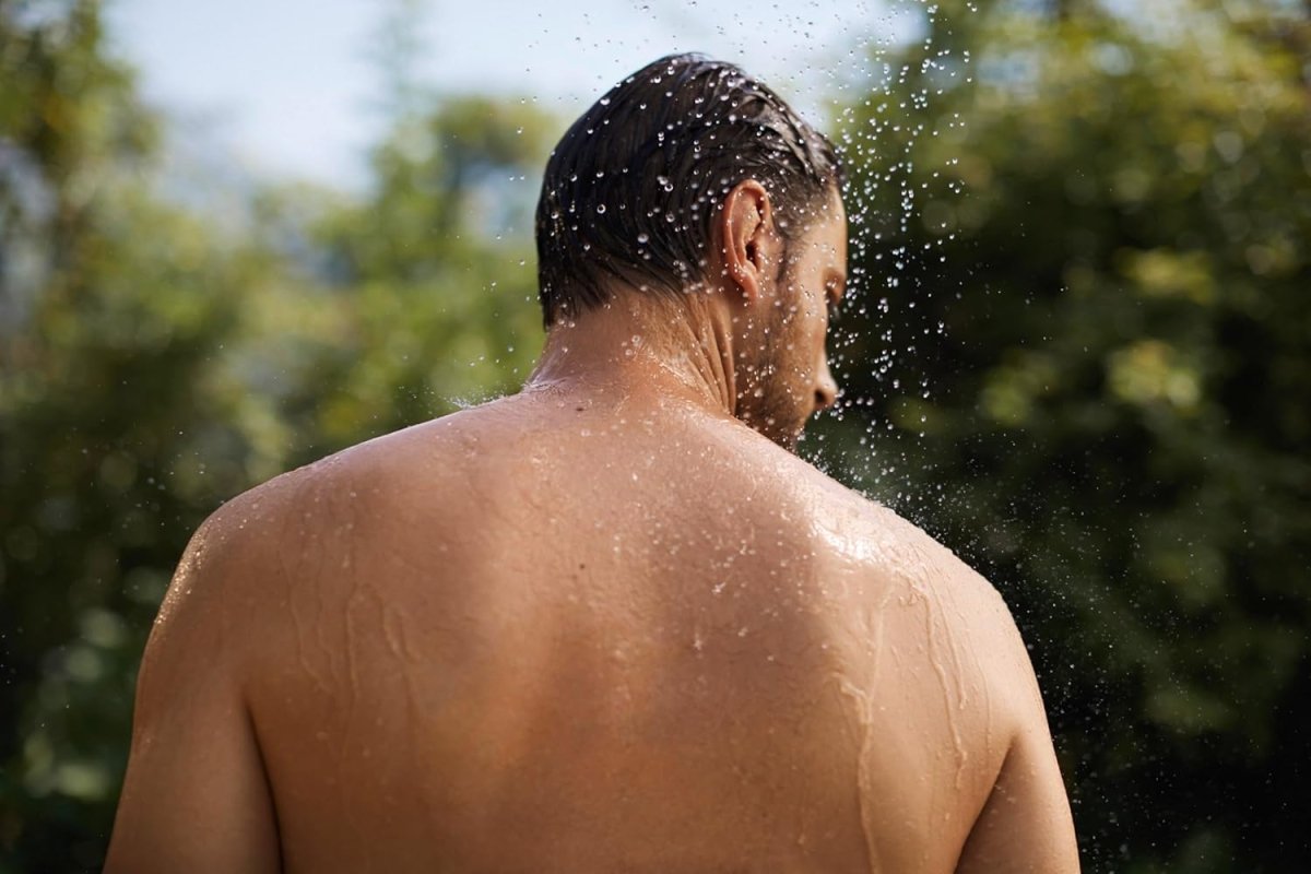 Kneipp MEN 3 in 1 Pflegedusche Sport - Für Haut, Haar & Gesicht - Mit ätherischem Rosmarinöl und natürlichem Menthol - 200 ml door Huishoudvoordeel nu bij Huishoudvoordeel