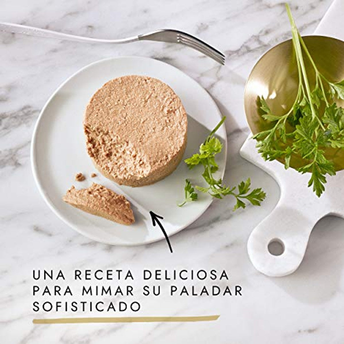 GOURMET Gold Mousse, Nassfutter für Katzen, Erwachsene, Meeresfischmousse, 24 Dosen à 85 g – Gourmet
