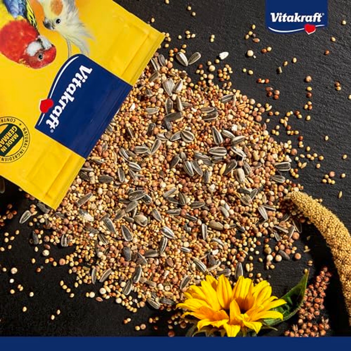 Vitakraft Menu, vogelvoer voor grote parkieten, met granen en noten, grote verpakking, zonder toegevoegde suiker (5 x 1 kg) – Vitakraft