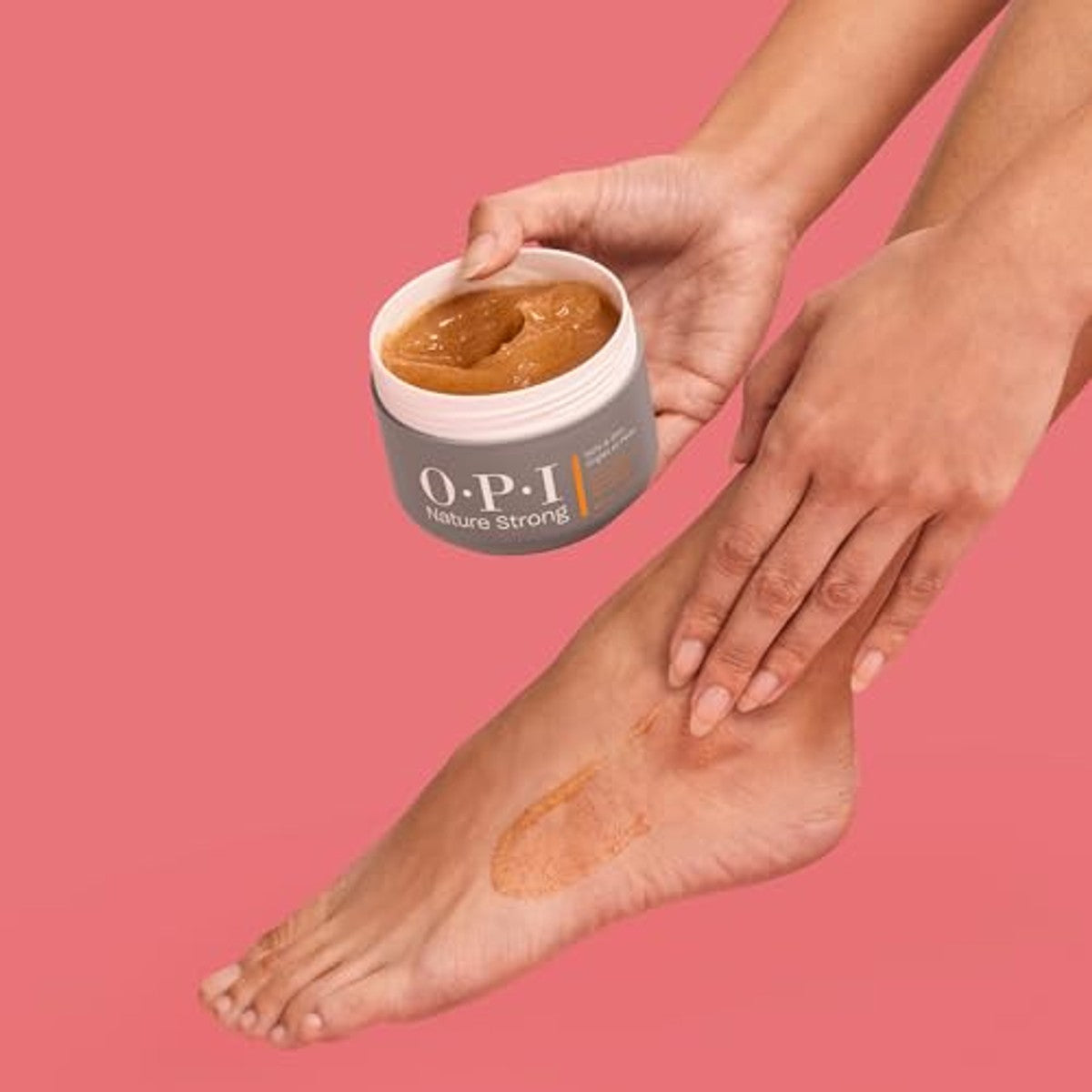 OPI Nature Strong Nails & Skin Hand- en Voetscrub 250 ml