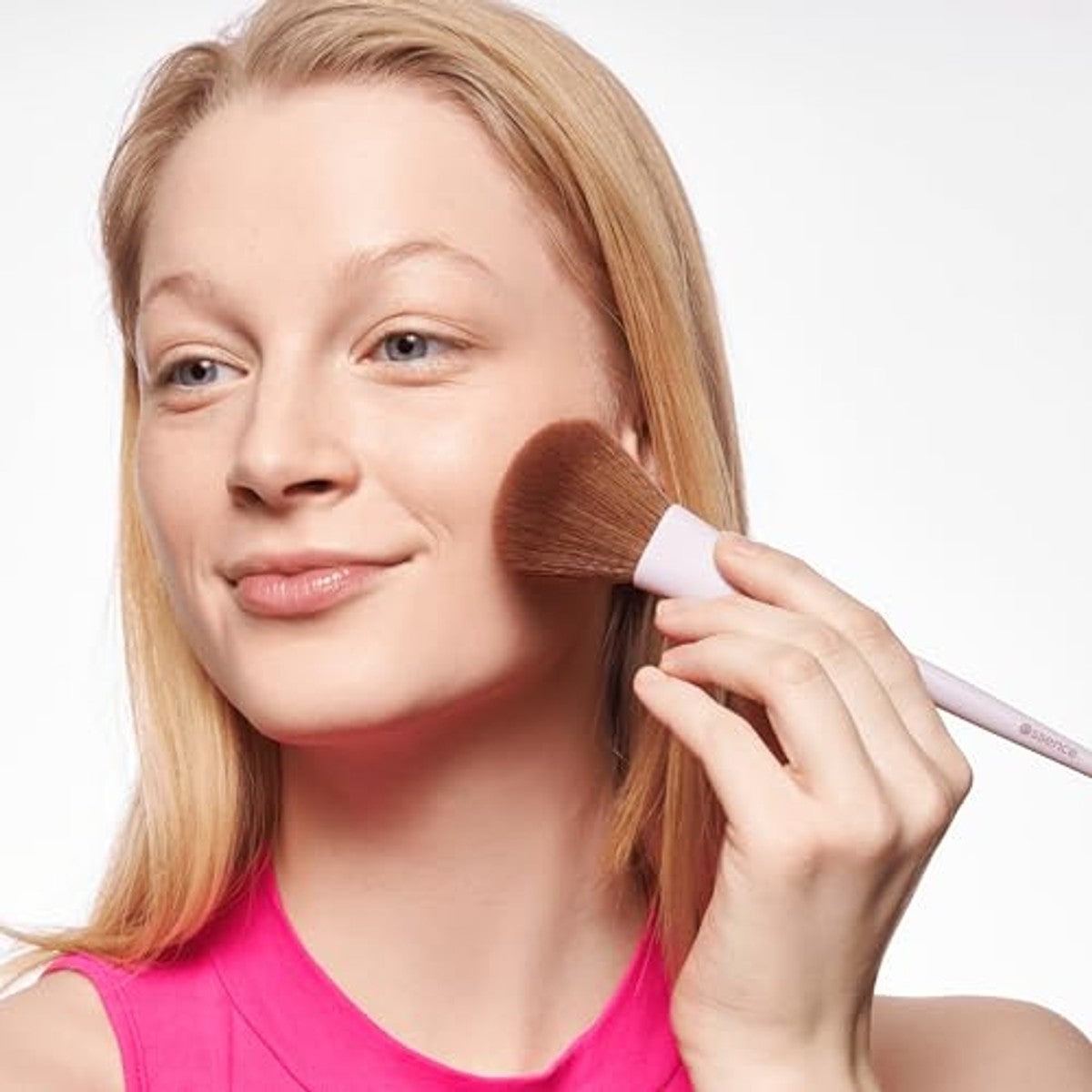 Essence Poederborstel, nr. 01, meerkleurig, nanodeeltjes vrij, per stuk verpakt (1 stuks) – Essence Cosmetics