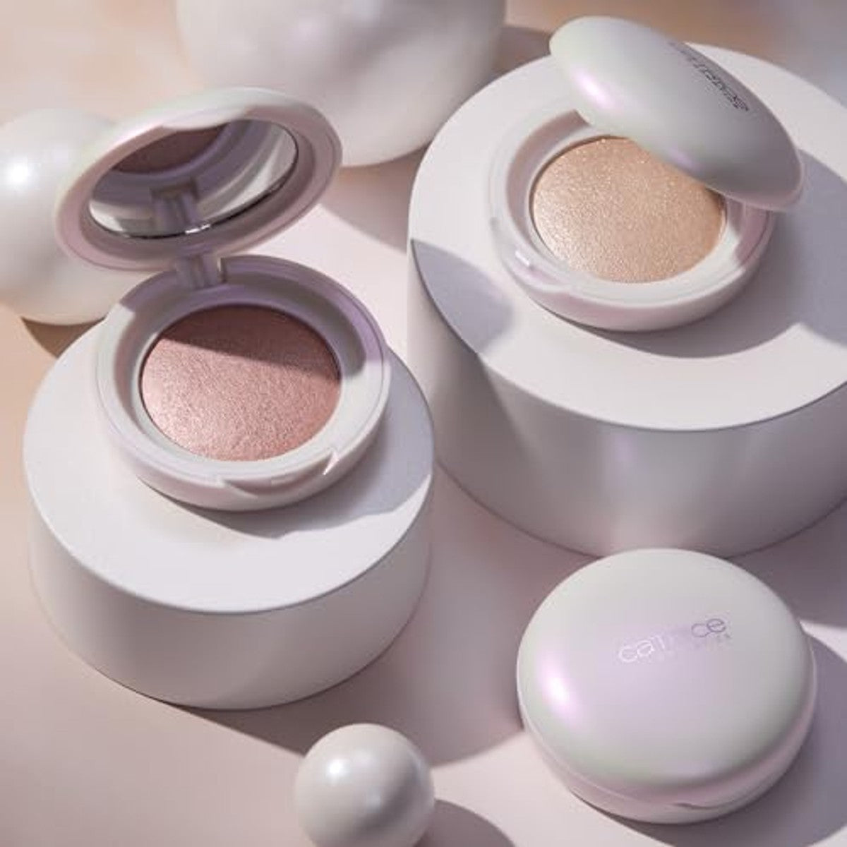 Catrice Pearl Fection Highlighter C02 roze 8,5 g - 3-pack