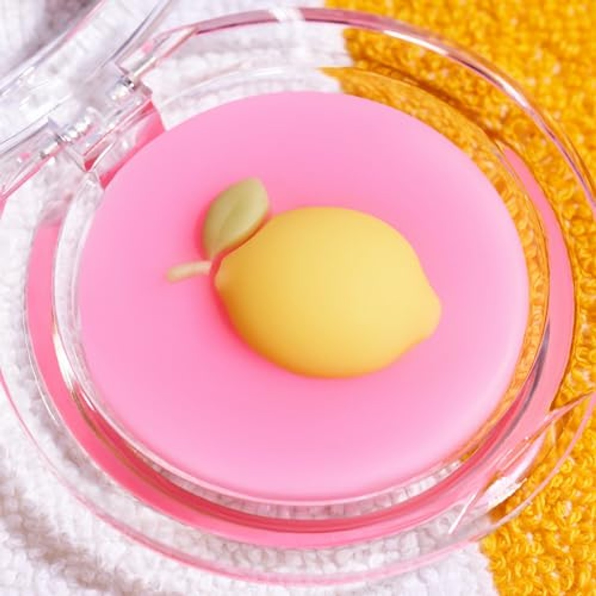 essence Ciao! Lippenbalsem nr. 01, transparant, verzorgend, veganistisch, doorschijnend, 6,4 g | Verzorgende, lippenbalsem voor soepele lippen met citroengeur – Essence Cosmetics