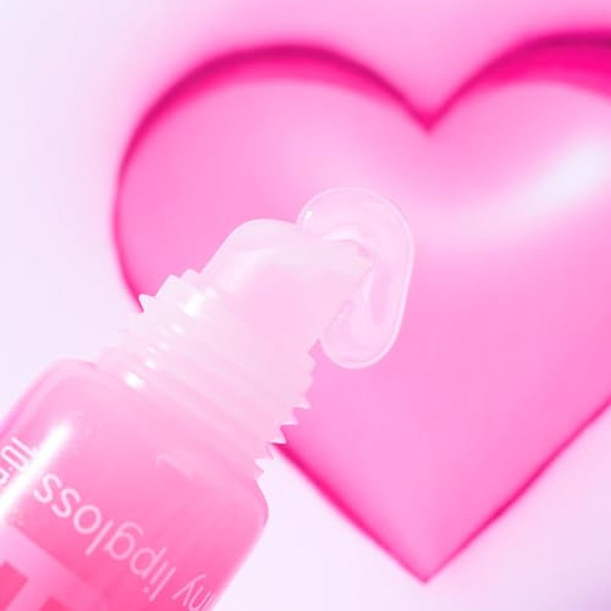 essence Kiss Bomb lipgloss & lippenbalsem Strawberry 01 10,8 ml - 6-pack