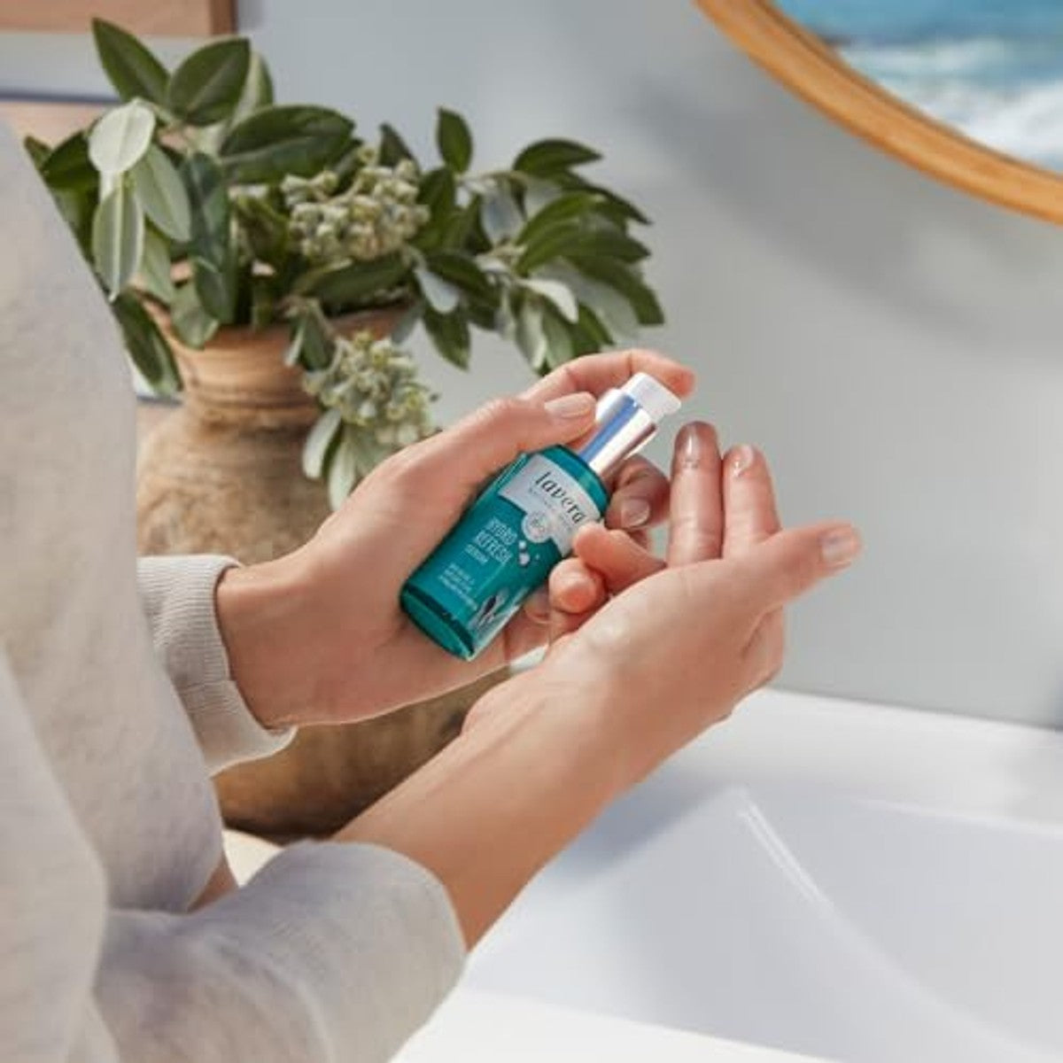 lavera Hydro Refresh Serum 3 x 30 ml - Voordeelverpakking – foto 5