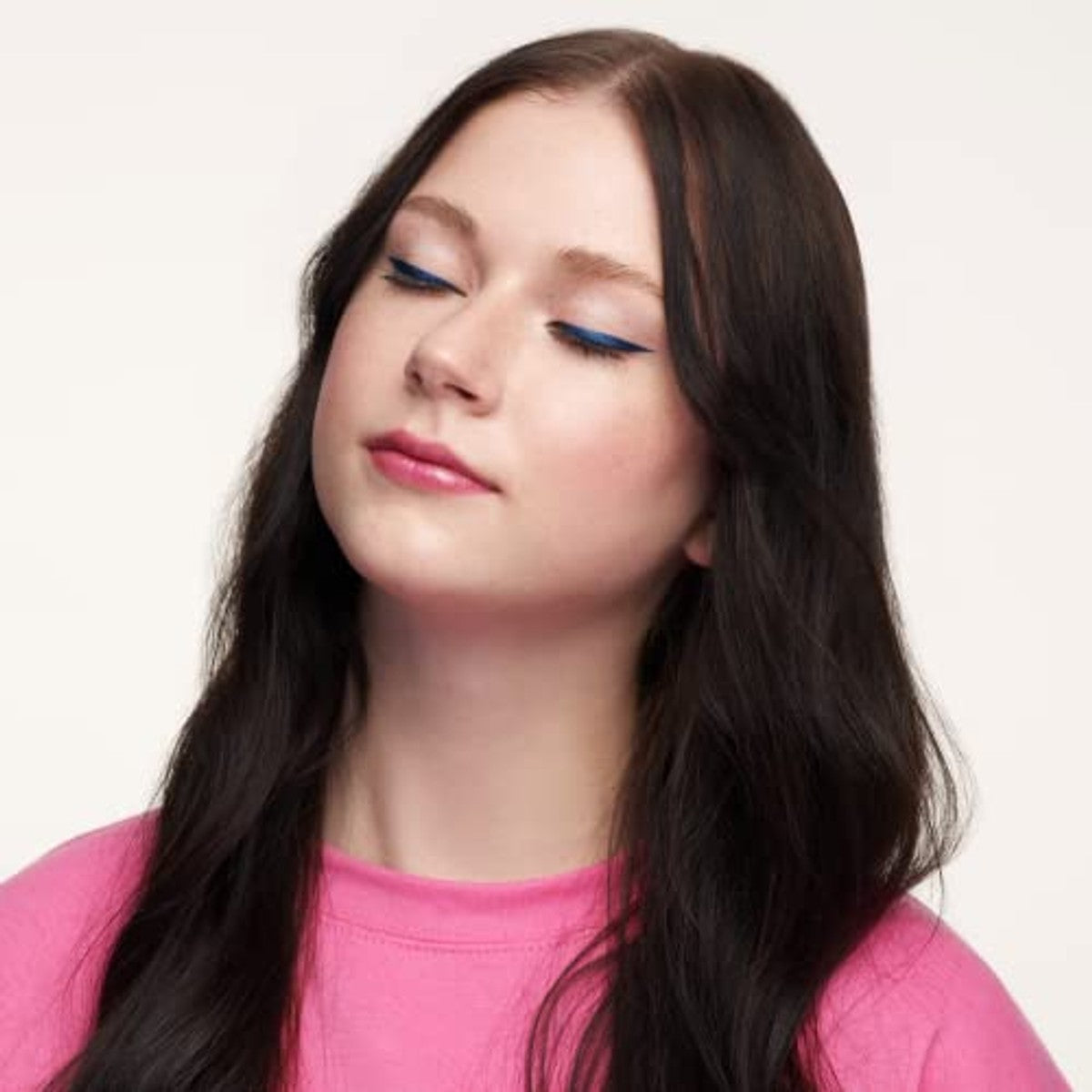 essence gimme glow luminous highlighter, nr. 10, direct resultaat, stralend, glinsterend, veganistisch, olievrij, zonder parfum, zonder alcohol, per stuk verpakt (9 g) – Essence Cosmetics
