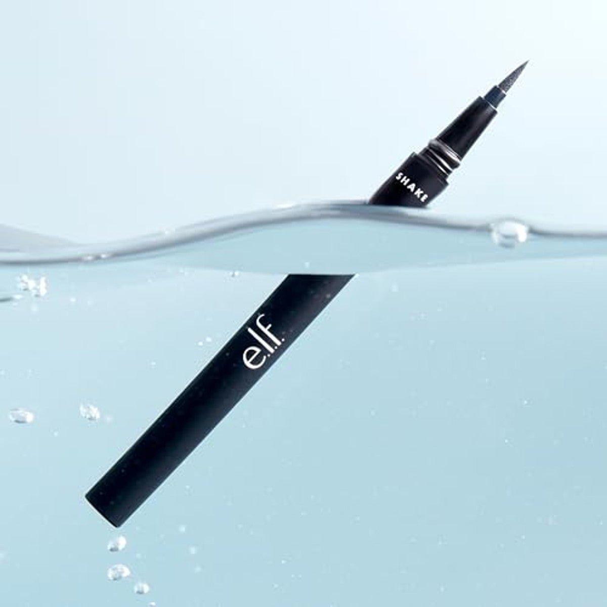 e.l.f. H2O Proof Eyeliner Pen, viltstift, waterbestendig, duurzaam, sterk gepigmenteerde liner voor gedurfde looks, veganistisch en dierproefvrij, Jet Black – e.l.f.