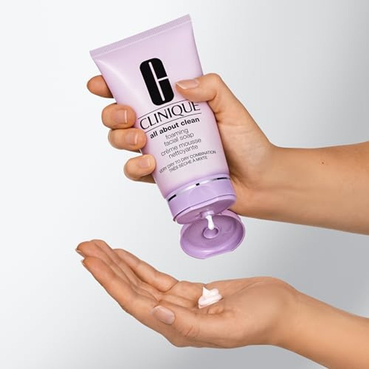 Huishoudvoordeel Clinique All About Clean Foaming Facial Soap 150 ml - 3 stuks