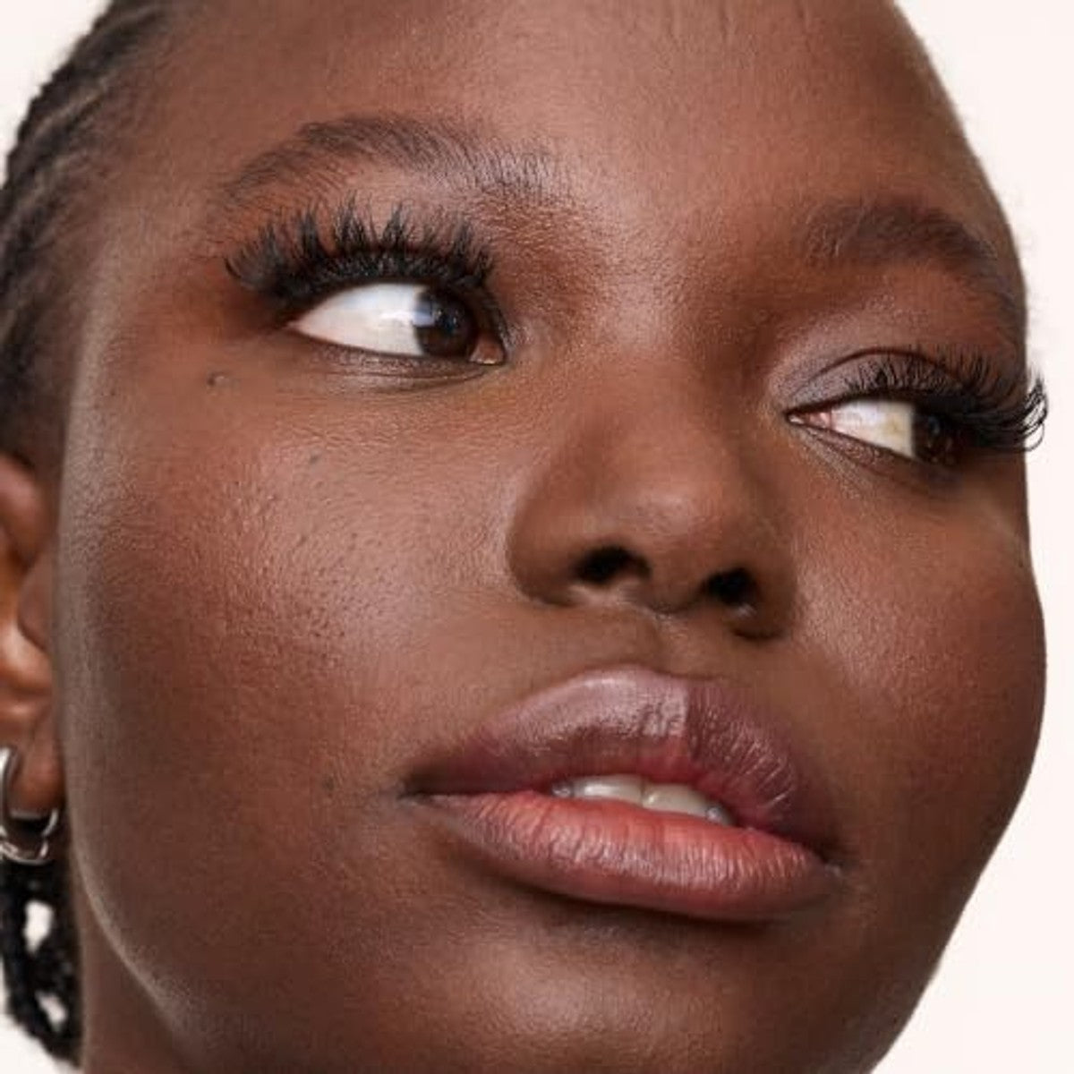 Catrice Faked Big Volume Lashes, kunstwimpers, zwart, langdurig, valse wimpereffect, zonder microplastic deeltjes, vrij van nanodeeltjes, zonder parfum, olievrij, per stuk verpakt (1 paar) | Valse wimpers, gemakkelijk te verwijderen – Catrice Cosmetics