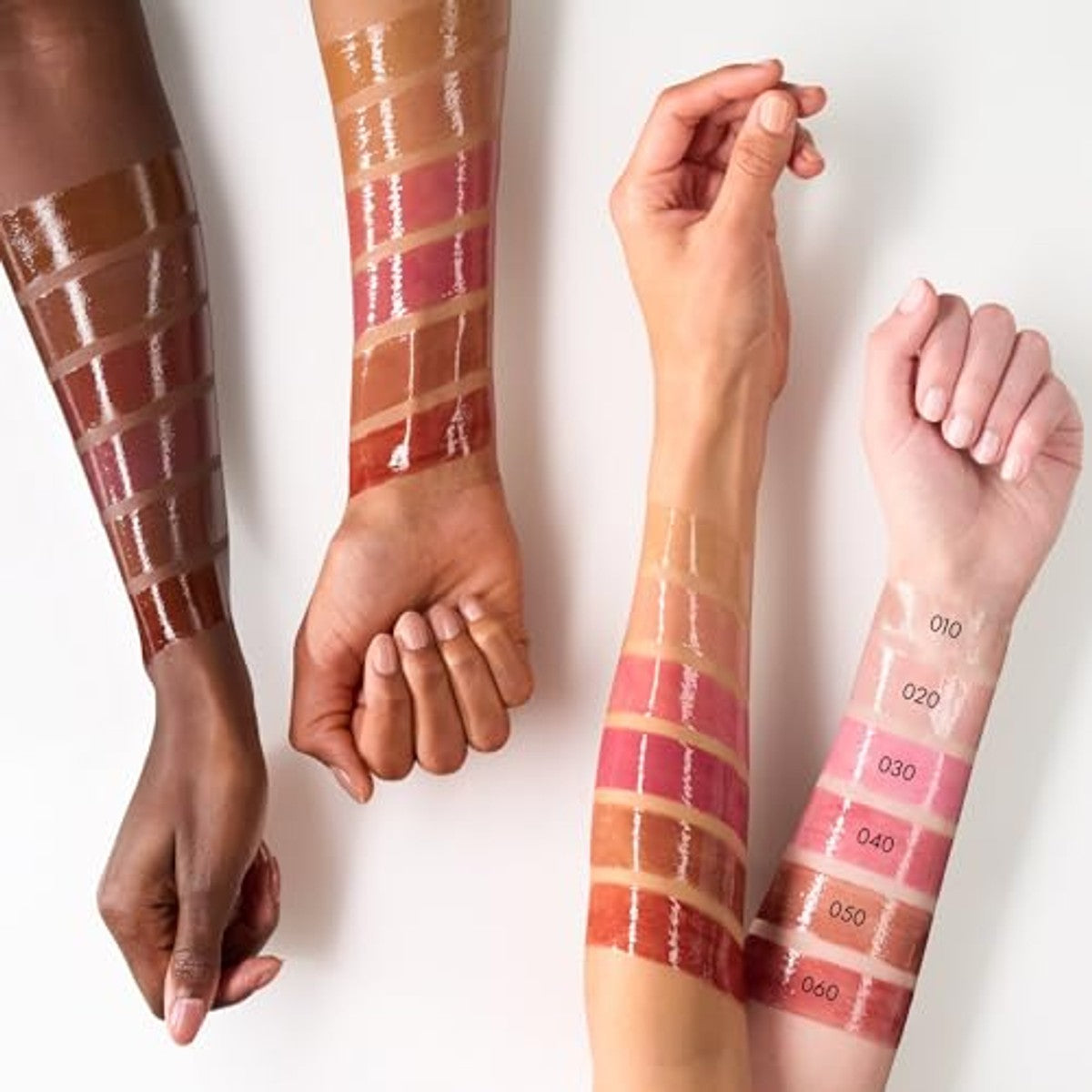 Catrice Gloss Obsessed Lip Glaze, lipgloss, nr. 020, roze, glanzend, stralend fris, veganistisch, zonder alcohol, zonder conserveringsmiddelen, zonder parabenen, per stuk verpakt (2,5 ml) | Lipgloss in zacht roze met hoogglans afwerking – Catrice Cosmetics