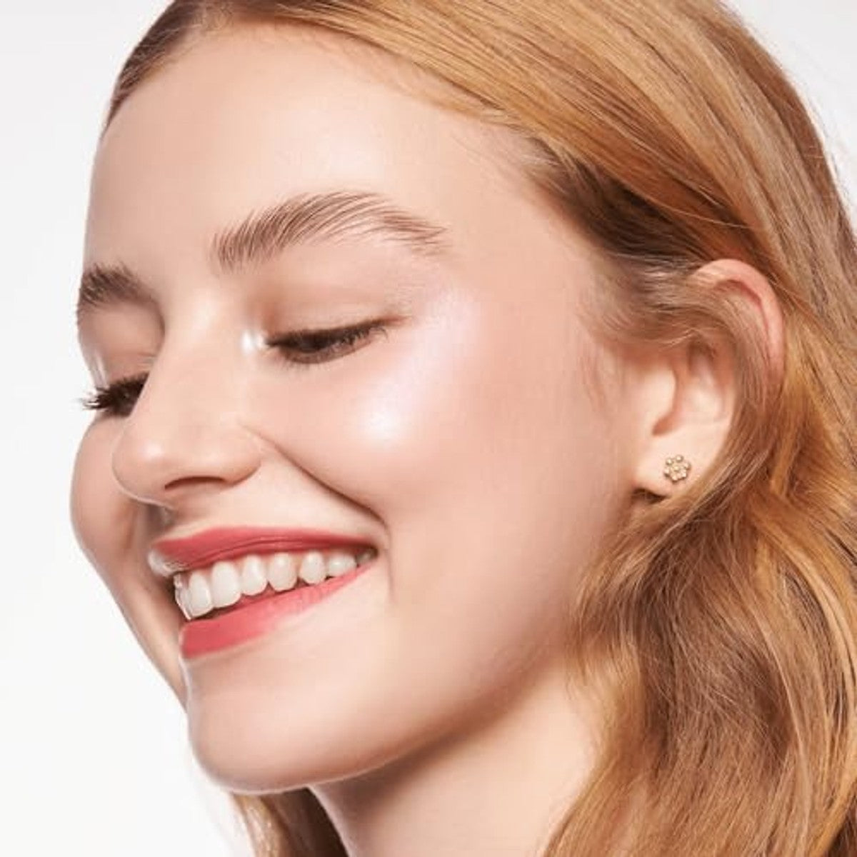 Essence 8h MATTE Comfort lipliner, nr. 15, roze, langdurig, direct resultaat, mat, veganistisch, waterbestendig, zonder conserveringsmiddelen, zonder parabenen, 1 stuk (0,3 g) – Essence Cosmetics