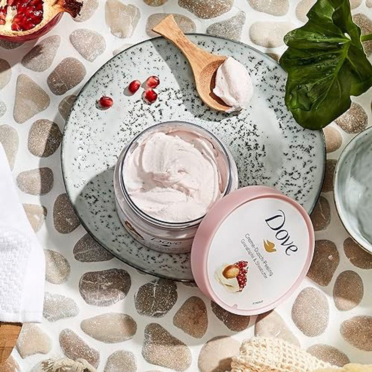 Dove Crème-douchecrub Granaatappel & Sheaboter 4 x 225 ml – Dove