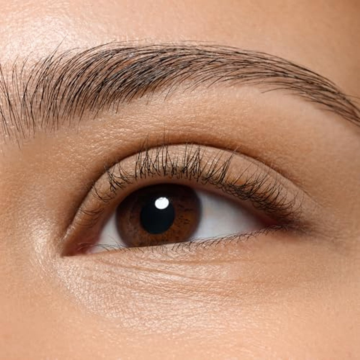 essence what the length! Lash Growth serum, transparant, groeibevorderend, doorschijnend, veganistisch, zonder microplastic deeltjes, vrij van nanodeeltjes, zonder parfum, per stuk verpakt (4 ml) | Groeibevorderend, zichtbaar langere – Essence Cosmetics
