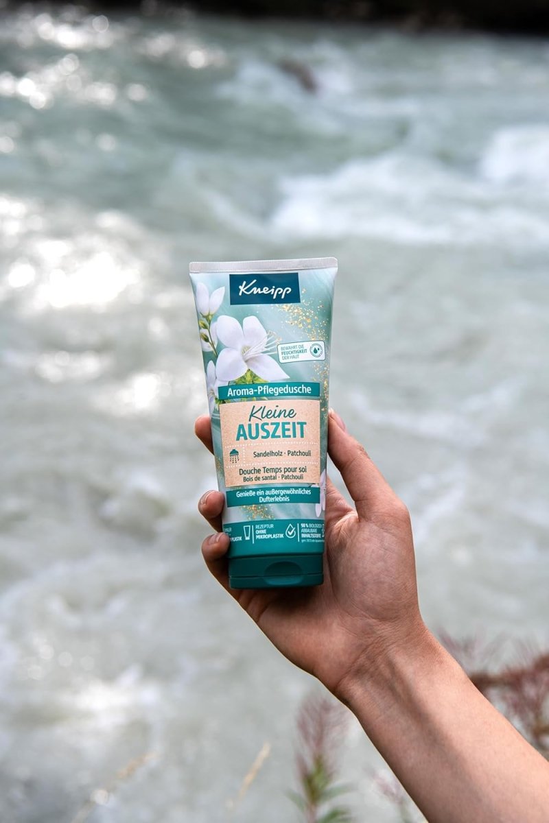 Kneipp Aroma - Pflegedusche Kleine Auszeit - Sandelholz & Patchouli - Bewahrt die Feuchtigkeit der Haut - 200ml door Huishoudvoordeel nu bij Huishoudvoordeel